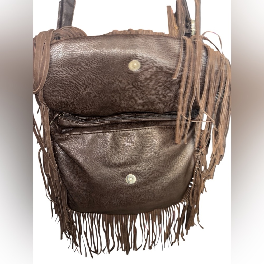 BOHO GYPSY BAG WITH BRAID & FRINGE DETAIL Gently used once - Picture 5 of 8